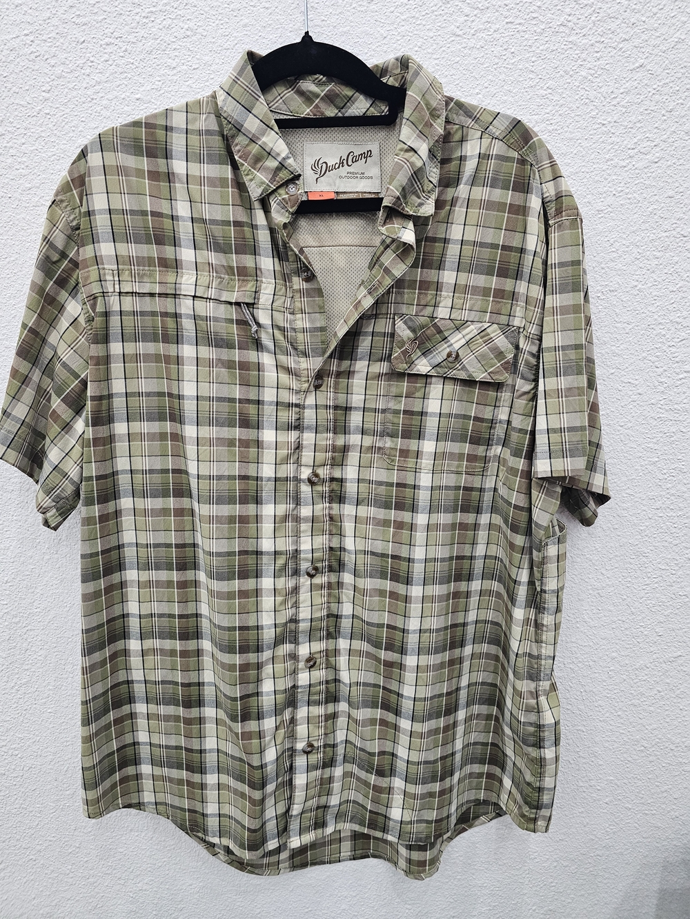 Duck Camp Men's Short-Sleeve Plaid Button-Down Shirt in Olive